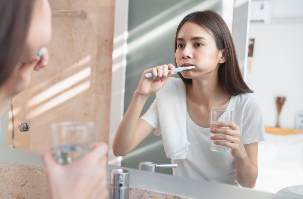 Quantas vezes escovar os dentes por dia: descubra