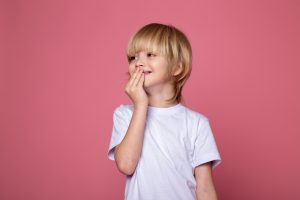 5 Razões para o Mau Hálito Infantil